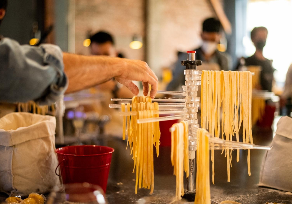 Jantar Amor e Pastas